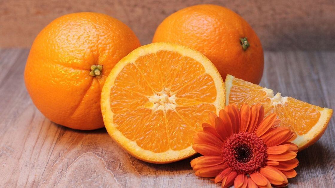 &nbsp;La naranja es muy buena, especialmente en la mañana y tarde, pero nunca en la noche. La naranja ayuda con la hipertensión cuando se toma con magnesio. (Foto: Pixabay)