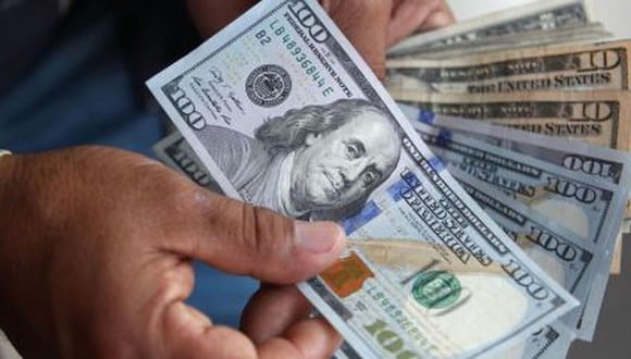 Conoce el precio del dólar en Perú para la jornada del día de hoy, jueves 26 de enero de 2023 | Foto: AFP / Archivo