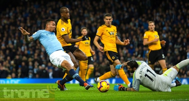 Manchester City goleó con doblete de Gabriel Jesus y sigue en Lucha por Premier League.
