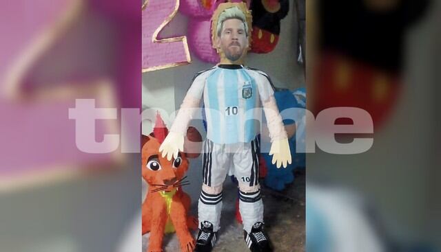 Salen piñatas de Messi como pan caliente en el Mercado Central