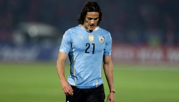 Edinson Cavani no estará ante Perú por negativa de la Premier League de ceder a los jugadores. (Foto: Agencias)