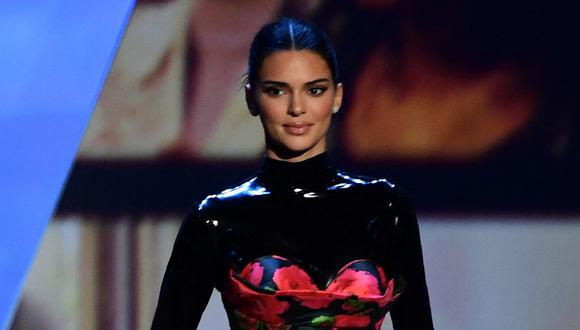 La modelo Kendall Jenner es el única integrante del clan Kardashian-Jenner que aún no se convierte en mamá. (Foto: AFP)