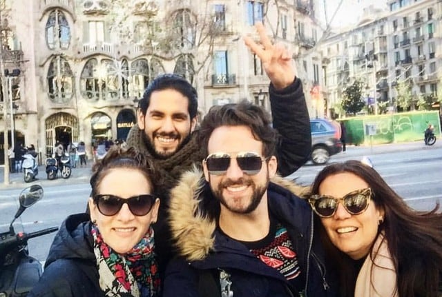 Rodrigo González y Gigi Mitre la pasan de lo lindo en España