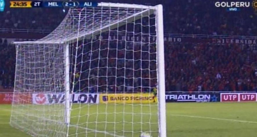 Alianza Lima vs Melgar: Gol que no le cobraron a Christofer Gonzales. (Capturas: Gol Perú)