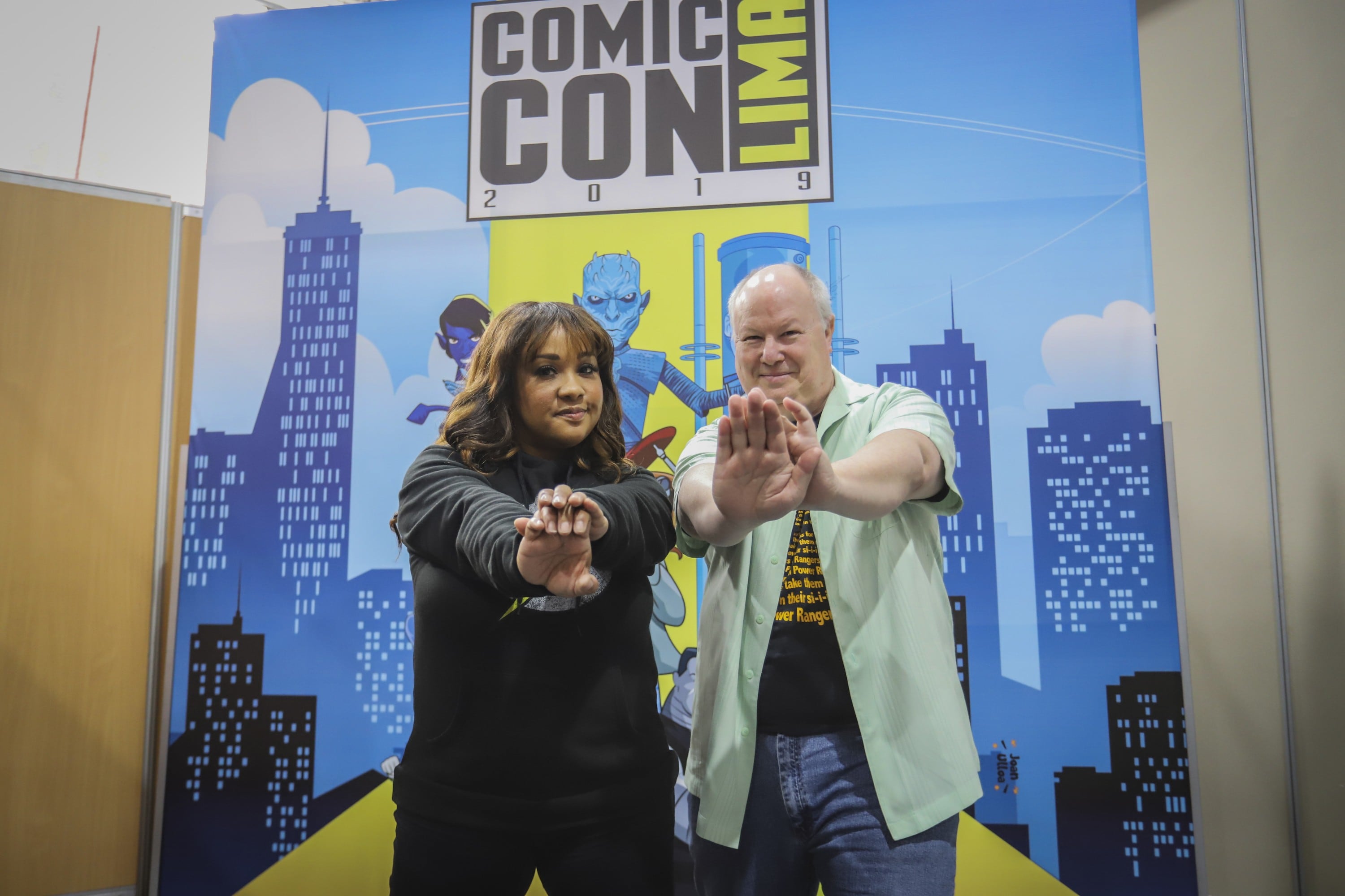 El recordado ‘Zordon’ y la ‘Power Ranger Amarilla’ compartieron con sus seguidores en la Comic Con 2019.
