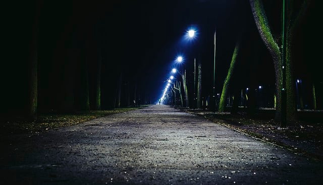 Una siniestra canción aterrorizó las noches de una ciudad británica. (Pixabay | tookapic)