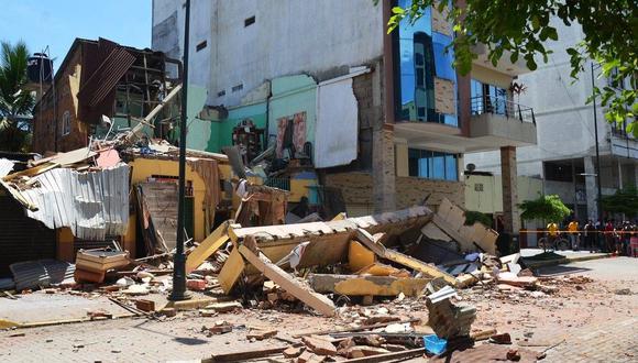 Ciudadano peruano Álex Renato Regalado Montalbán es una de las víctimas mortales por el sismo en Ecuador. (Agencias)