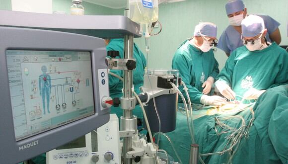 Proeza médica fue realizada por el equipo de ginecología del Hospital III de EsSalud Chimbote. (Foto: EsSalud)