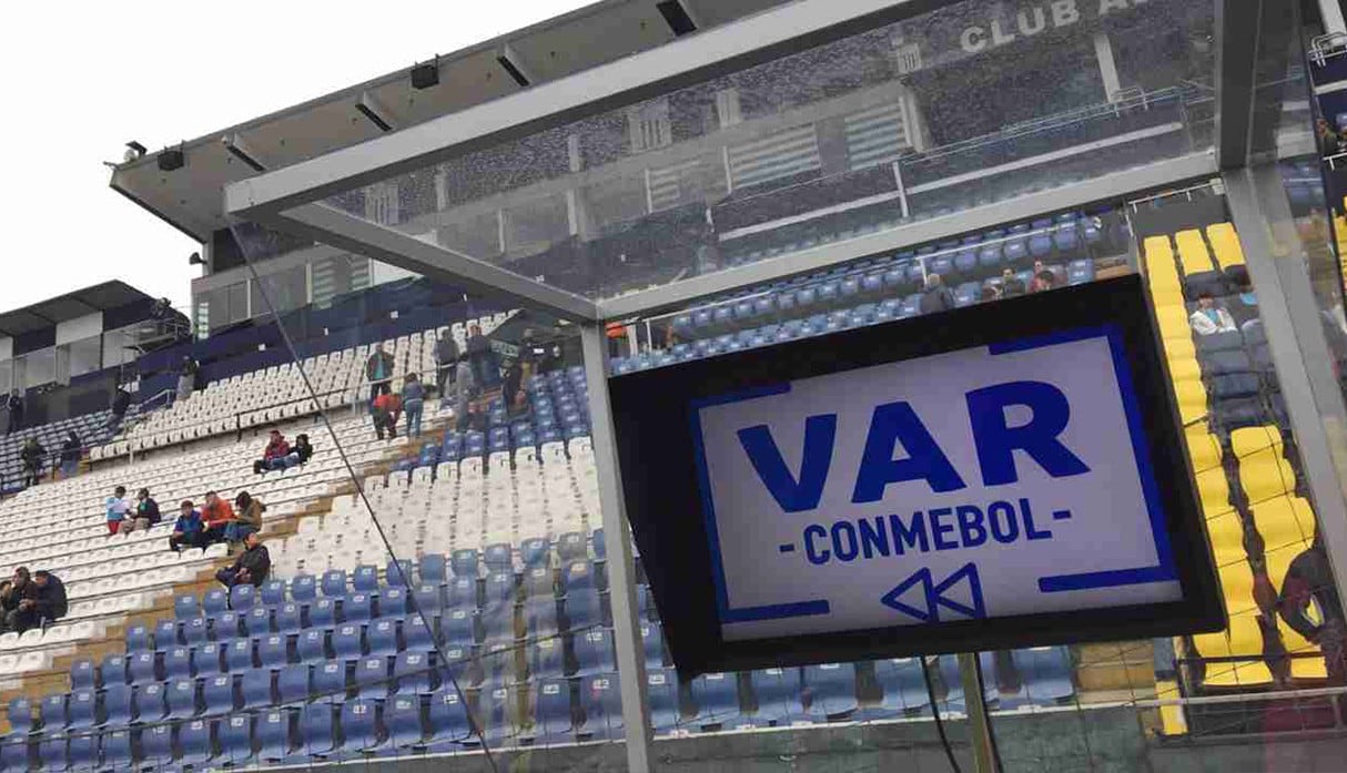 El VAR llegó al Perú gracias a la Copa Sudamericana y se instaló en el estadiio Alianza Lima. (Foto: Fernando Sangama)