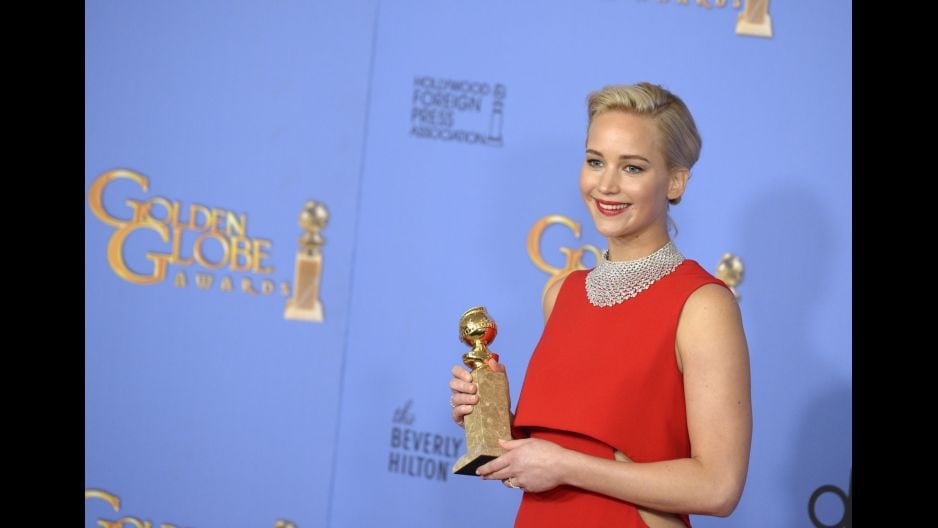 Jennifer Lawrence se llevó el galardón de Mejor actriz principal drama de los “Los Globos de Oro 2016. (Foto: EFE)