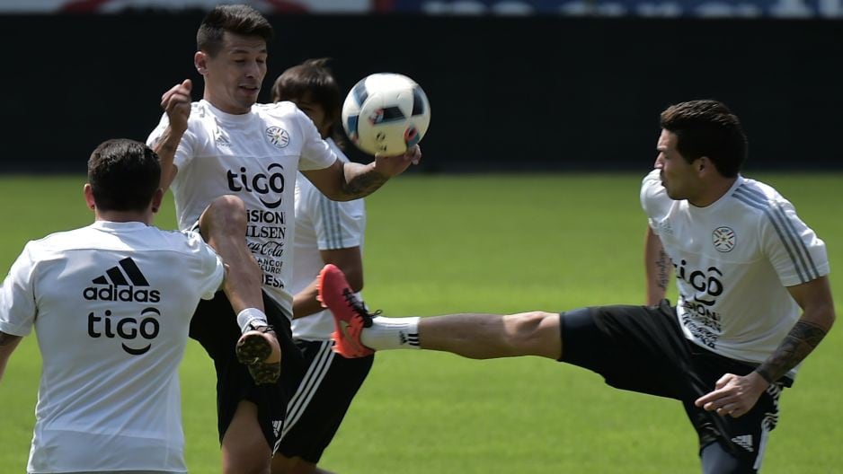 Lucas Barrios no teme altura de Quito en duelo por Eliminatorias Rusia 2018.