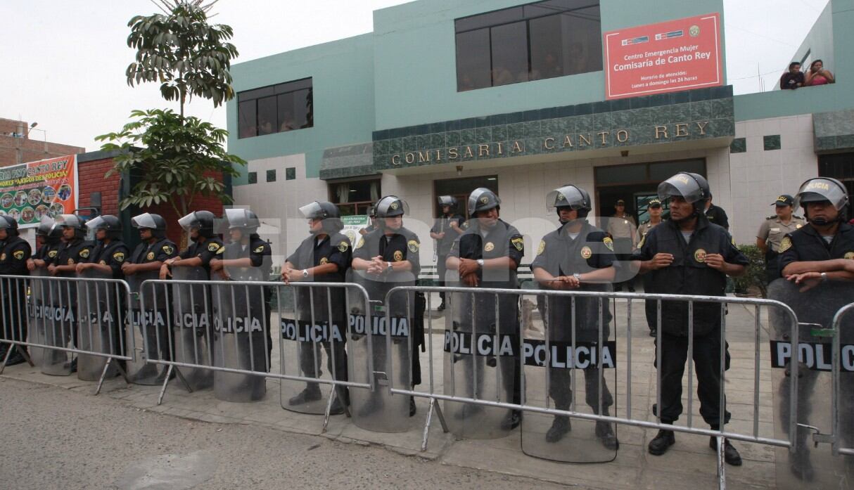 San Juan de Lurigancho: Relevaron a todo el personal de la comisaría de Canto Rey por muerte de Jimenita. (Fotos: Mónica Palomo)