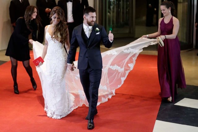 La hermana de Lionel Messi se lució con bello vestido en el día más especial del astro argentino.