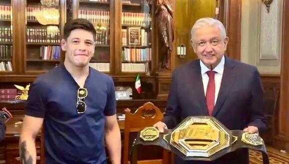 El presidente de México Manuel López Obrador recibió el flamante campeón del UFC Brandon Moreno. (Captura Twitter)