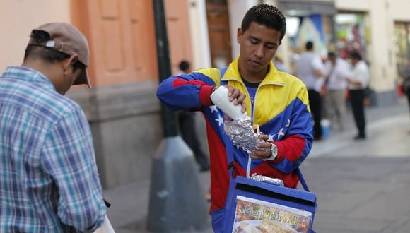 Piden a Luis Castañeda que permita a venezolanos vender en las calles.