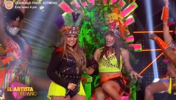 ‘La Uchulú’ y Ruth Karina bailaron y cantaron al ritmo de “Sangre caliente”. (Foto: Captura de video)