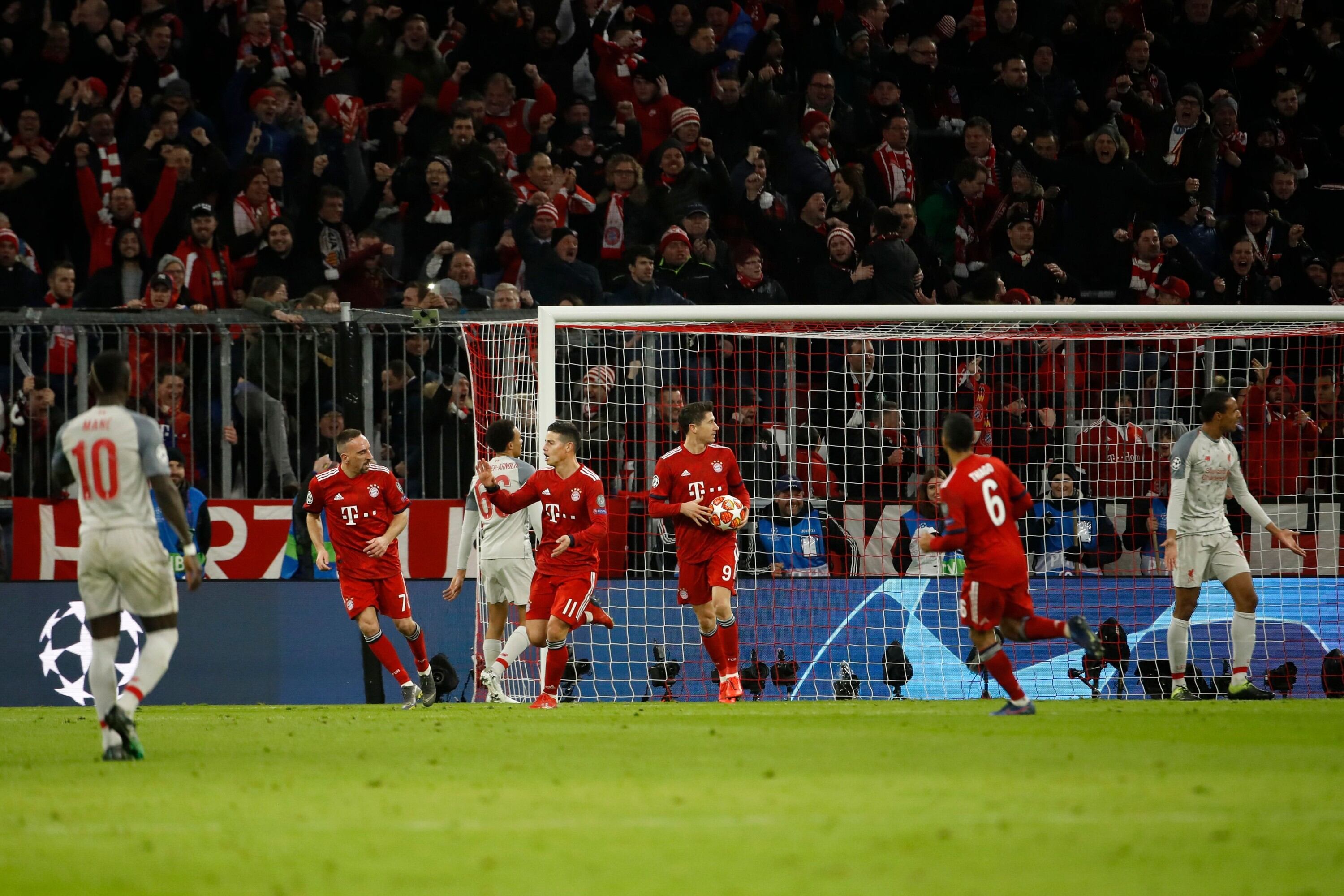 Este error de Joel Matip en Liverpool provocó el empate de Bayern Munich
