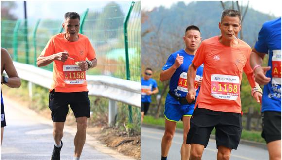 Hombre de China se vuelve viral por participar en maratones mientras fuma cigarrillos. (Foto: 精英跑者elite / Weibo)
