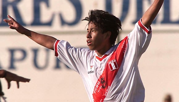Pereda fue parte de la selección peruana que estuvo cerca de clasificar al Mundial Francia 1998. (Foto: AFP)