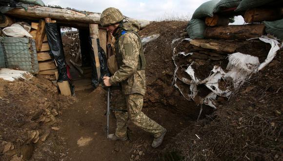 Medios de prensa que citan comunicaciones rusas interceptadas por los ucranianos, mencionaron el asesinato de un oficial ruso por sus propios soldados desbordados. (Foto: Handout / Russian Defence Ministry / AFP)