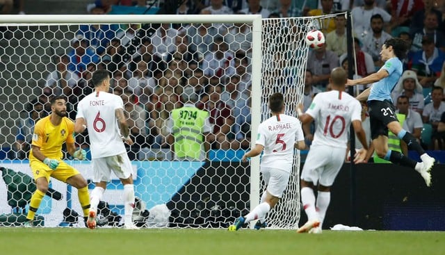 Gol de Edinson Cavani a Portugal por octavos de final del Mundial Rusia 2018