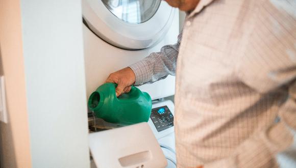 El truco de la lavadora que te ahorrará planchar. (Foto: Pexels)