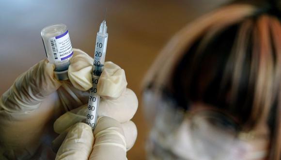 Digemid autorizó la vacuna de Pfizer para menores de 5 a 11 años. (Foto: RODRIGO BUENDIA / AFP)
