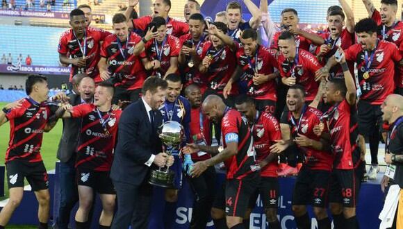 Paranaense se coronó campeón de la Copa Sudamericana por segunda vez en la historia. (Foto: AFP)