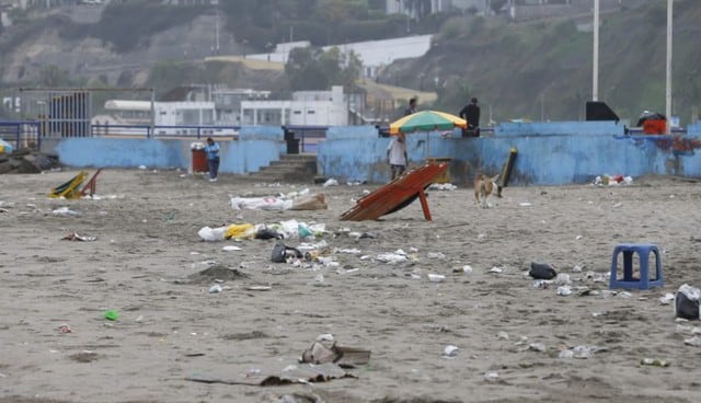 Las playas amanecieron con mucha basura. (Foto: Mario Zapata)