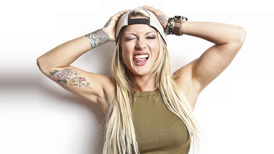 Leslie Shaw: ¿Cuántos sexys tatuajes tiene la rubia cantante?
