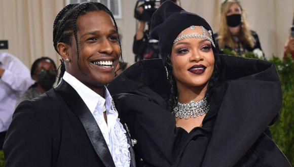 Rihanna se dejó ver junto a A$AP Rocky meses después e haber sido padres. (Foto: Getty Images)