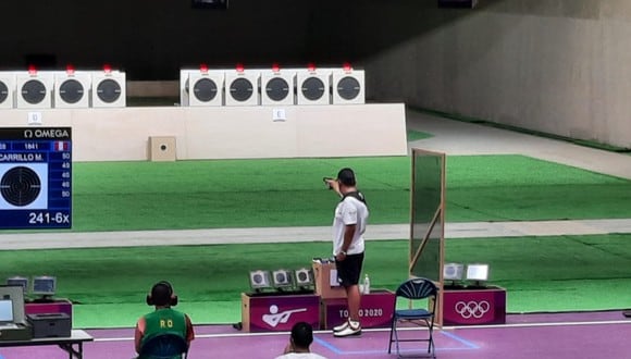 Marko Carrillo competencia de tiro en la modalidad pistola en Tokio 2020.