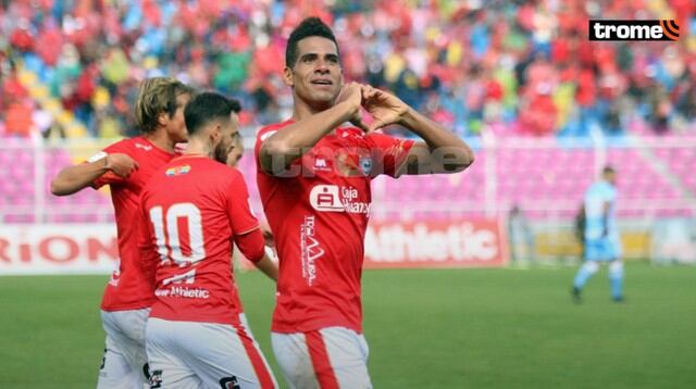 Cienciano voltea el partido y terminó goleando 5-2 al Deportivo Llacuabamba (Foto: Juan Sequeiros )