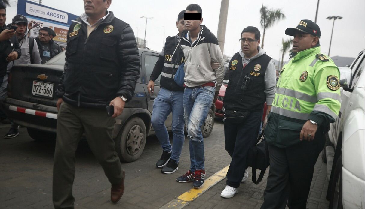 Las autoridades migratorias han deportado hasta la fecha, por sus antecedentes, a más de 200 venezolanos. (Foto: GEC/Archivo)