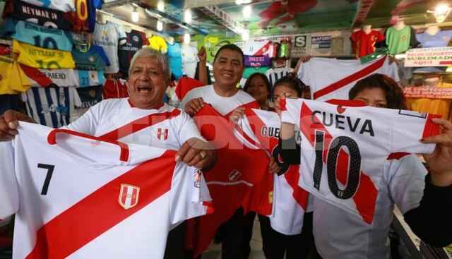 Apoyo total a la blanquirroja de cara a los partidos Perú vs. Nueva Zelanda por el repechaje a Rusia 2018