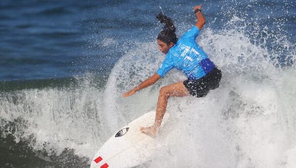 Tokyo 2020 Olympics - Surfing - Women's Shortboard - Round 2 - Tsurigasaki Surfing Beach, Tokyo, Japan - July 25, 2021. Daniella Rosas of Peru in action during Heat 2 REUTERS/Lisi Niesner
