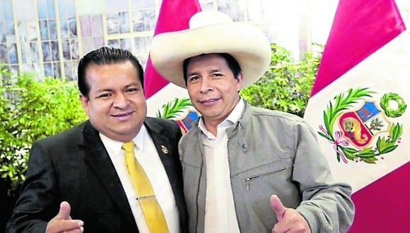 Memes del ‘Watergate peruano’: Bruno Pacheco y los 20 mil dólares que escondía en baño de Palacio (Foto: Trome)