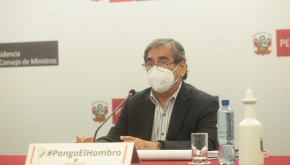 El ministro de Salud, Óscar Ugarte, anunció que se llegó a un acuerdo con la UNI sobre el tema de las plantas de oxígeno. (Foto: PCM)