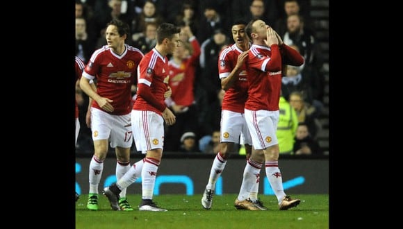 Manchester United ganó fácil 3-1 al Derby County y clasificó a octavos de FA Cup