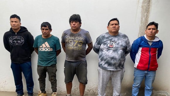 Policía intervino a cinco presuntos delincuentes. | Foto: Policía Nacional