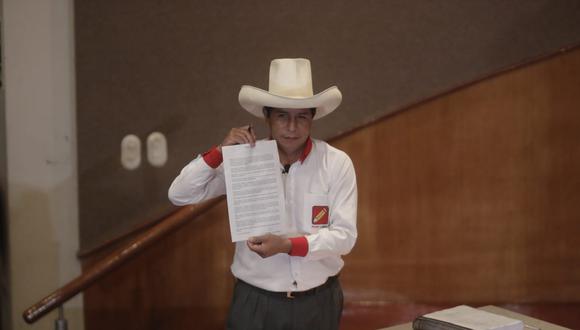 Pedro Castillo firmó la Proclama por la Democracia (Foto: Renzo Salazar/Grupo El Comercio)