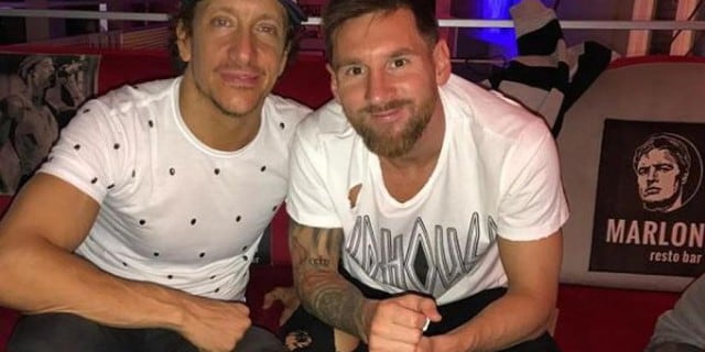 Nico Vásquez y Lionel Messi en una foto que el actor compartió en Instagram. (Fotos: Instagram nicovazquezok/YouTube)
