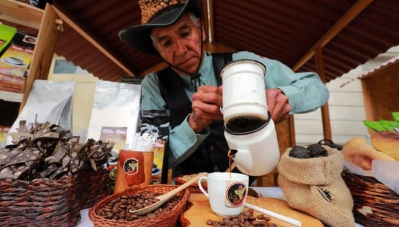 Los mejores productores de café  muestran sus productos en la Expoferia Villa Rica.