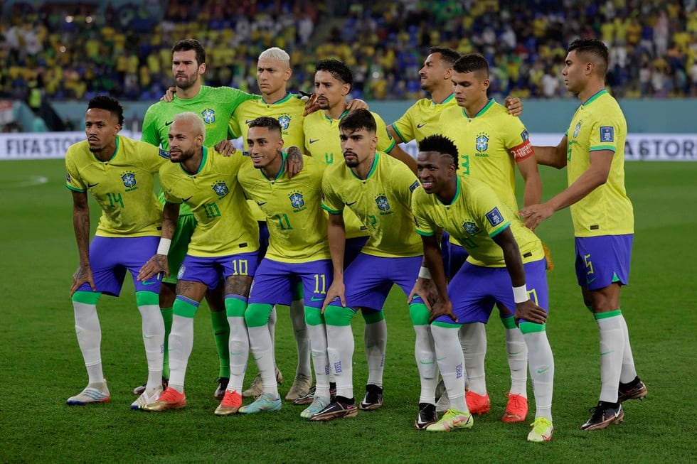 La selección de Brasil luego de su triunfo por 4-1 sobre la selección de Corea del Sur, se clasificó para jugar los cuartos de final. Este viernes a las 10:00 am se enfrenta a la selección de Croacia por su pase a la semifinal. (Foto EFE)