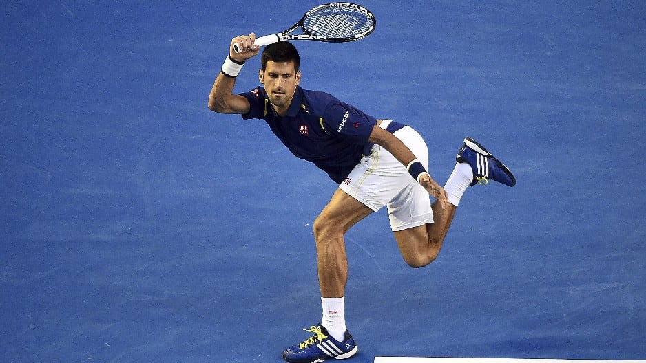 Novak Djokovic derrotó a Roger Federer en la semifinal del Abierto de Australia. Los maestros del tenis mundial se jugaron un partido inolvidable. (Fotos: EFE)