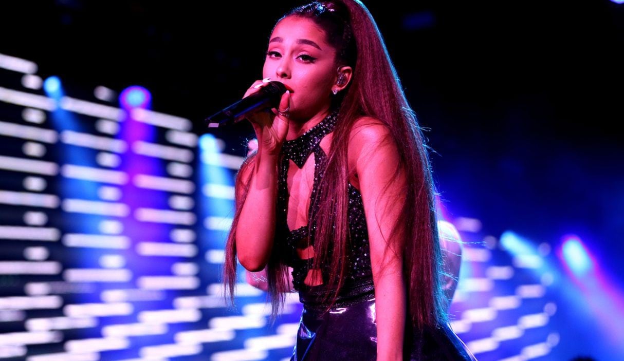 Ariana Grande demoraría en salir de gira. (Foto: AFP)
