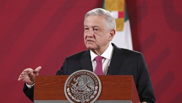 El presidente de México, Andrés Manuel López Obrador, habla durante una rueda de prensa matutina en el Palacio Nacional de Ciudad de México. (EFE/ José Méndez).