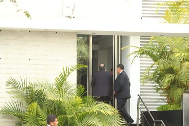 Pedro Olaechea se reunió con Mercedes Aráoz en su casa de Miraflores (Fotos: Alessandro Currarino)