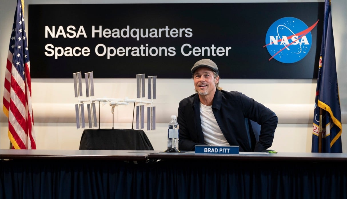 El actor llegó hasta la sede de la NASA, en Washington, para mantener una conversación con el astronauta Nick Hague (Foto:AFP)