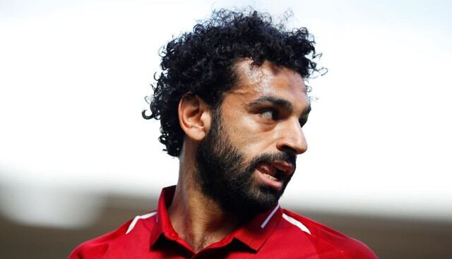 Hija de Mohamed Salah fue aplaudida por los hinchas del Liverpool. (Fotos: Agencias/YouTube)
